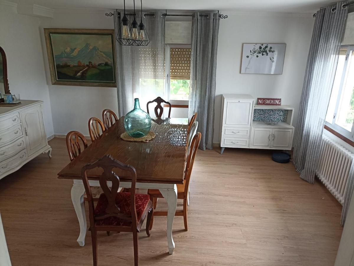 Con Piscina La Arboleda Holiday home Amoeiro